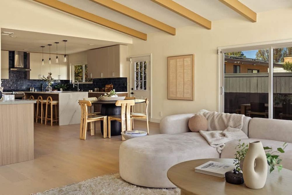 5937 Wrightcrest Dr., Culver City